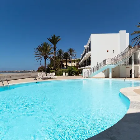 Monte Del Moro Lägenhet *