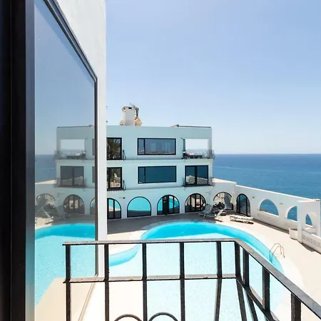 Monte Del Moro Lägenhet