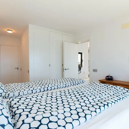 Monte Del Moro Lägenhet