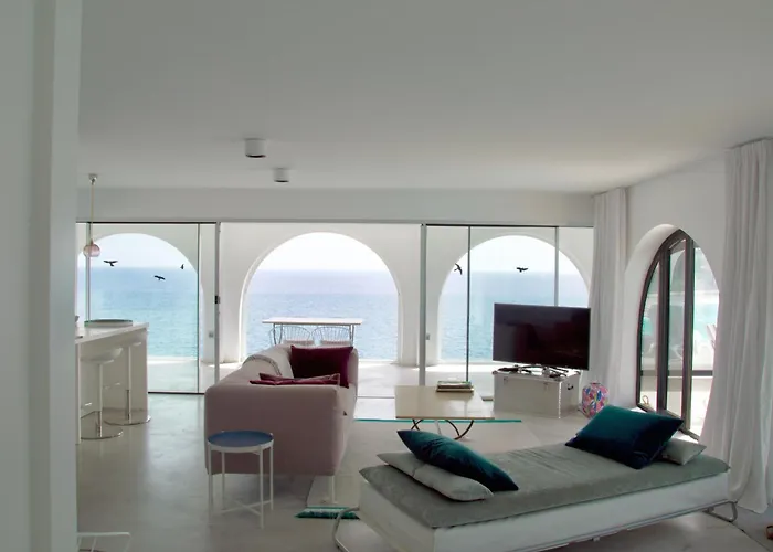 Monte Del Moro Apartamento